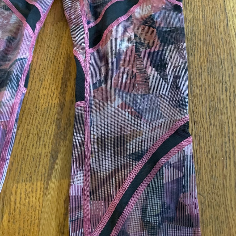 Lululemon On Pace Crop 21” - Sun Dazed Multi Pink - Picture 2 of 8